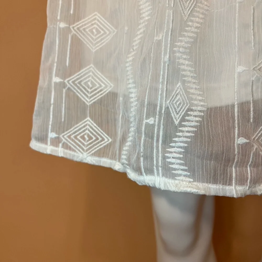 GAP Knee Length Sheer w/ Lining Geometric Pattern Dress - Picture 6 of 11